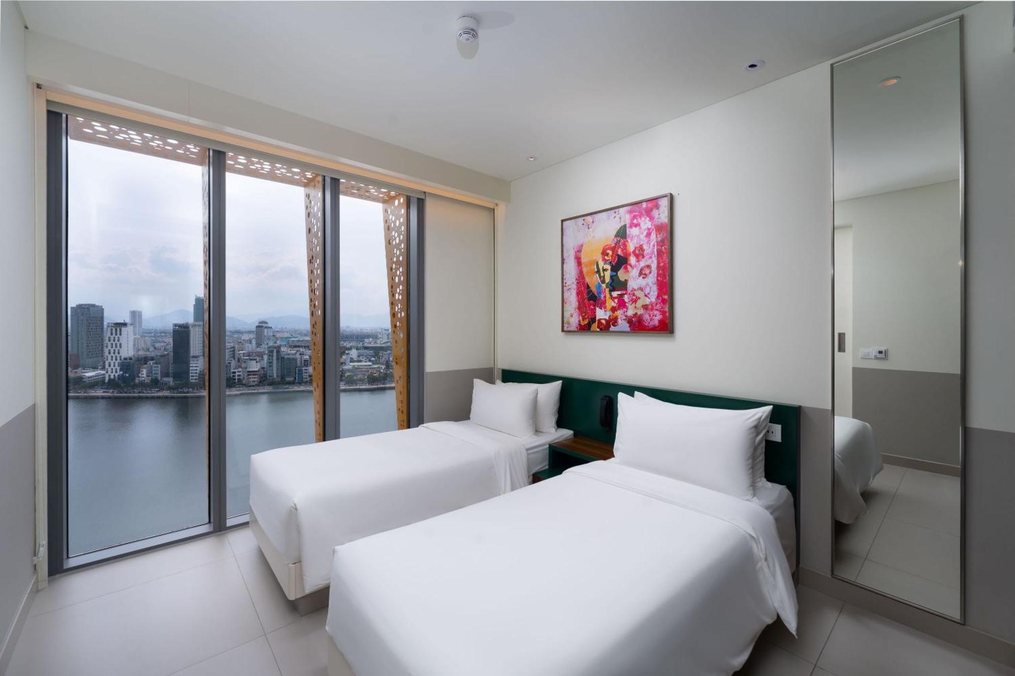 Wink Icon Hotel Danang Riverside - Luxury Suites - 24Hrs Stay & Rooftop Pool Bar 外观 照片