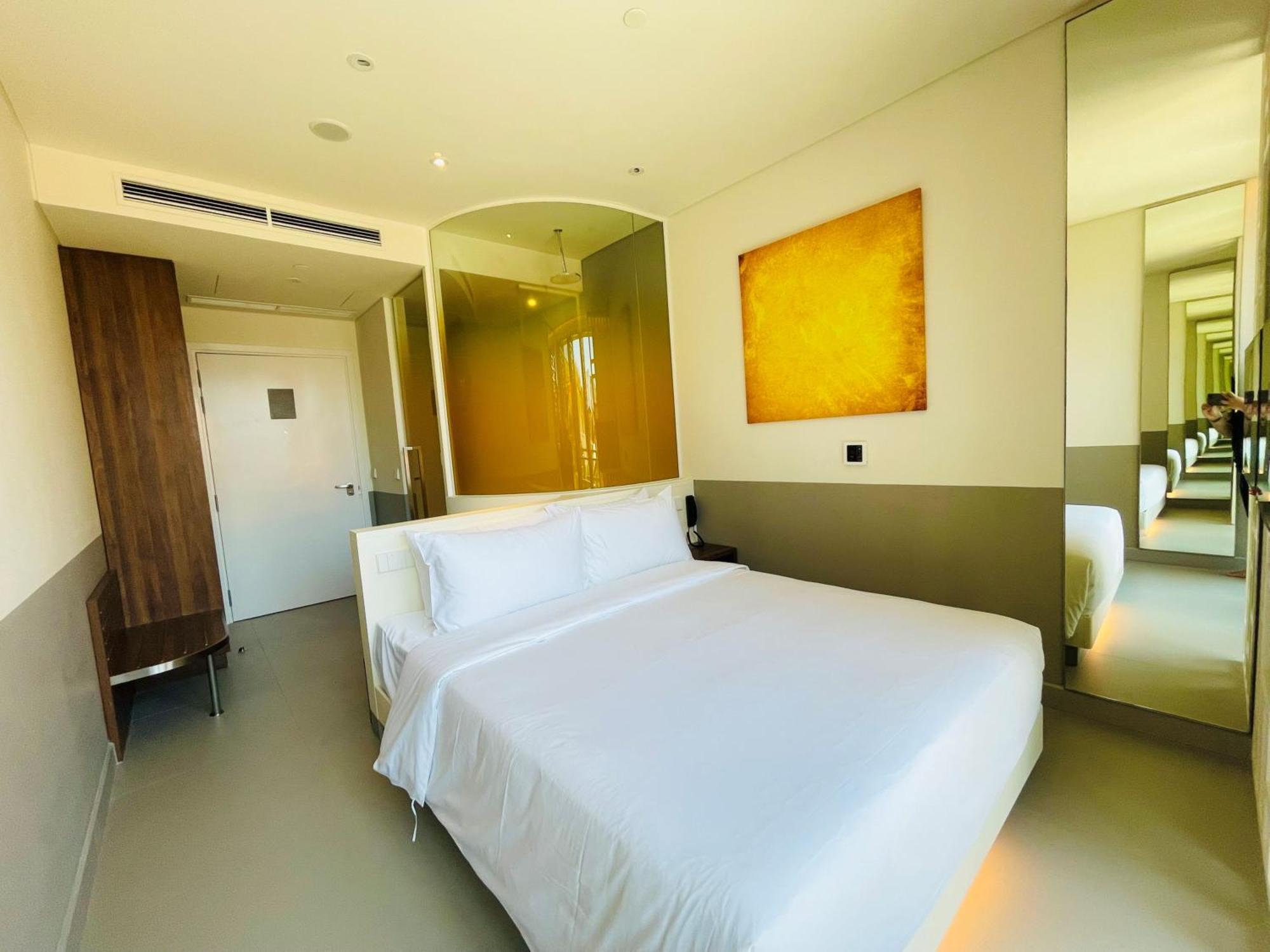 Wink Icon Hotel Danang Riverside - Luxury Suites - 24Hrs Stay & Rooftop Pool Bar 外观 照片